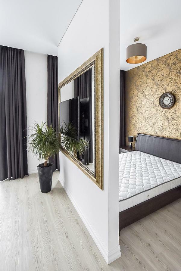 Four Luxury Flats Aparthotel Kaunas Exterior foto
