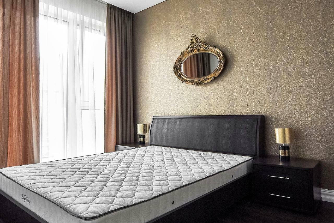 Four Luxury Flats Aparthotel Kaunas Exterior foto